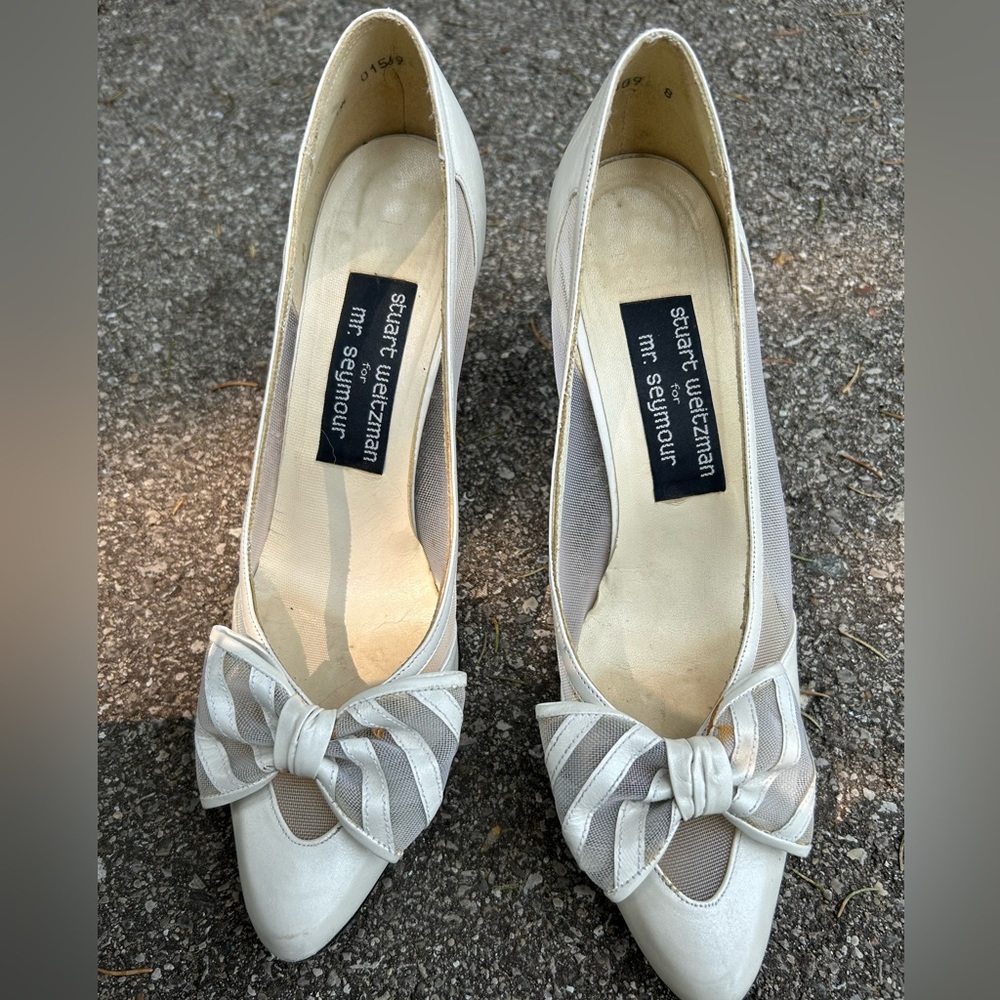 Size 8 Stuart weitzman white heels